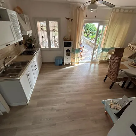 Βίλα Baia Del Corsaro - New Sea Panoramic In Sardinia, Italy - 250 Mt Beach&sea Full Comfort-wifi-parking-privacy *