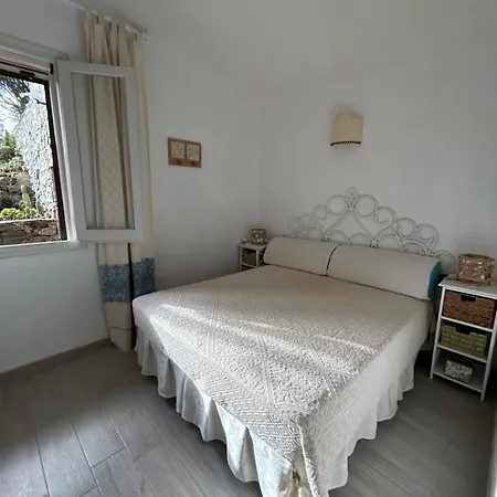 Baia Del Corsaro - New Sea Panoramic In Sardinia, Italy - 250 Mt Beach&sea Full Comfort-wifi-parking-privacy Villa Torre dei Corsari